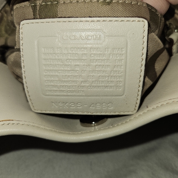 Coach Womans Vintage White Hobo Bag - Picture 12 of 15